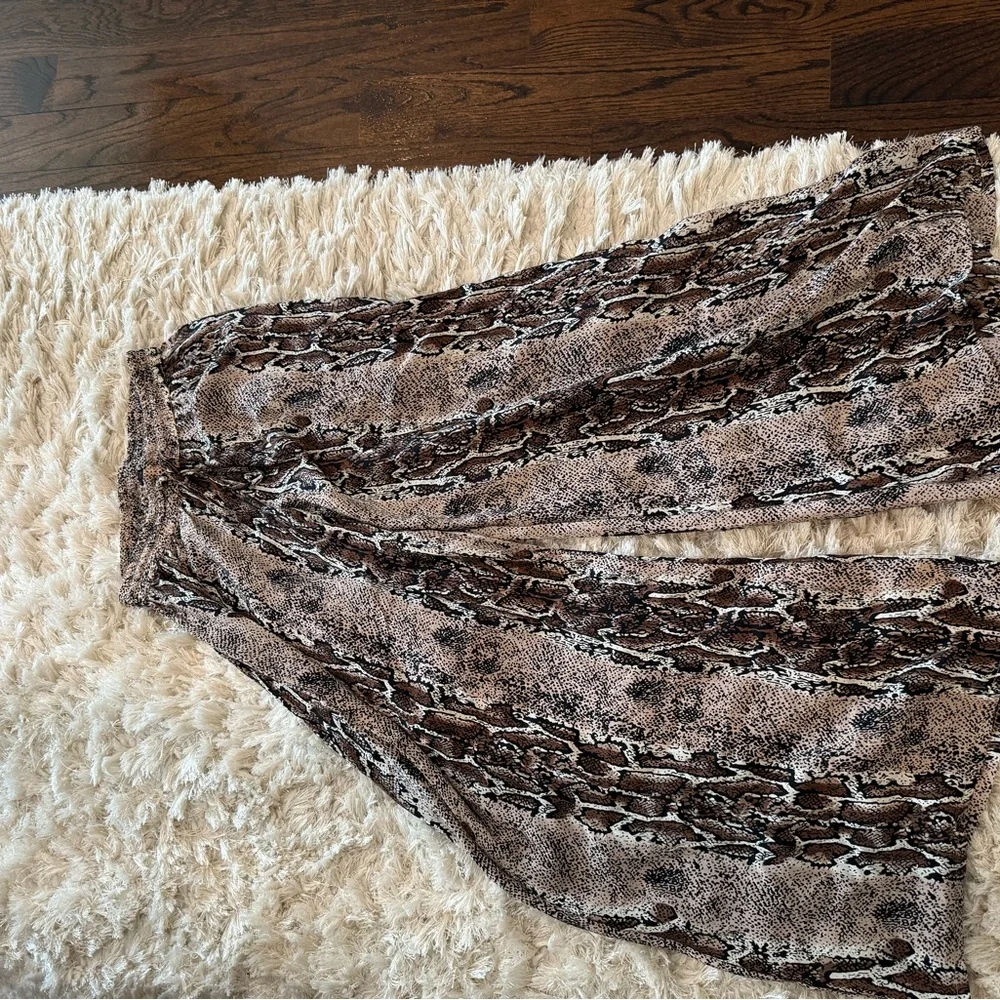 Stylish Snake Print beach pants.